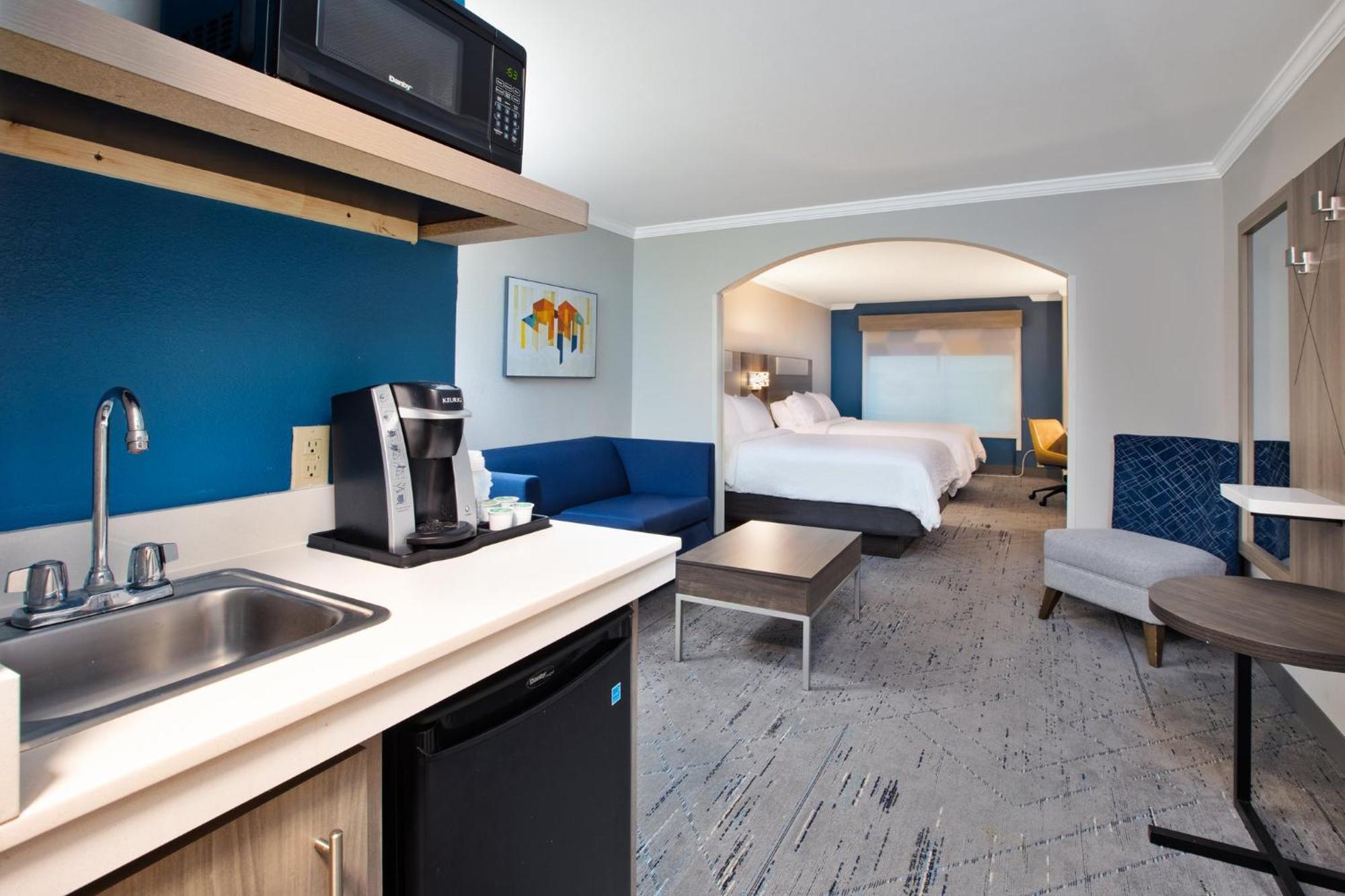 Holiday Inn Express Hotel & Suites - Sumter By Ihg Exterior foto